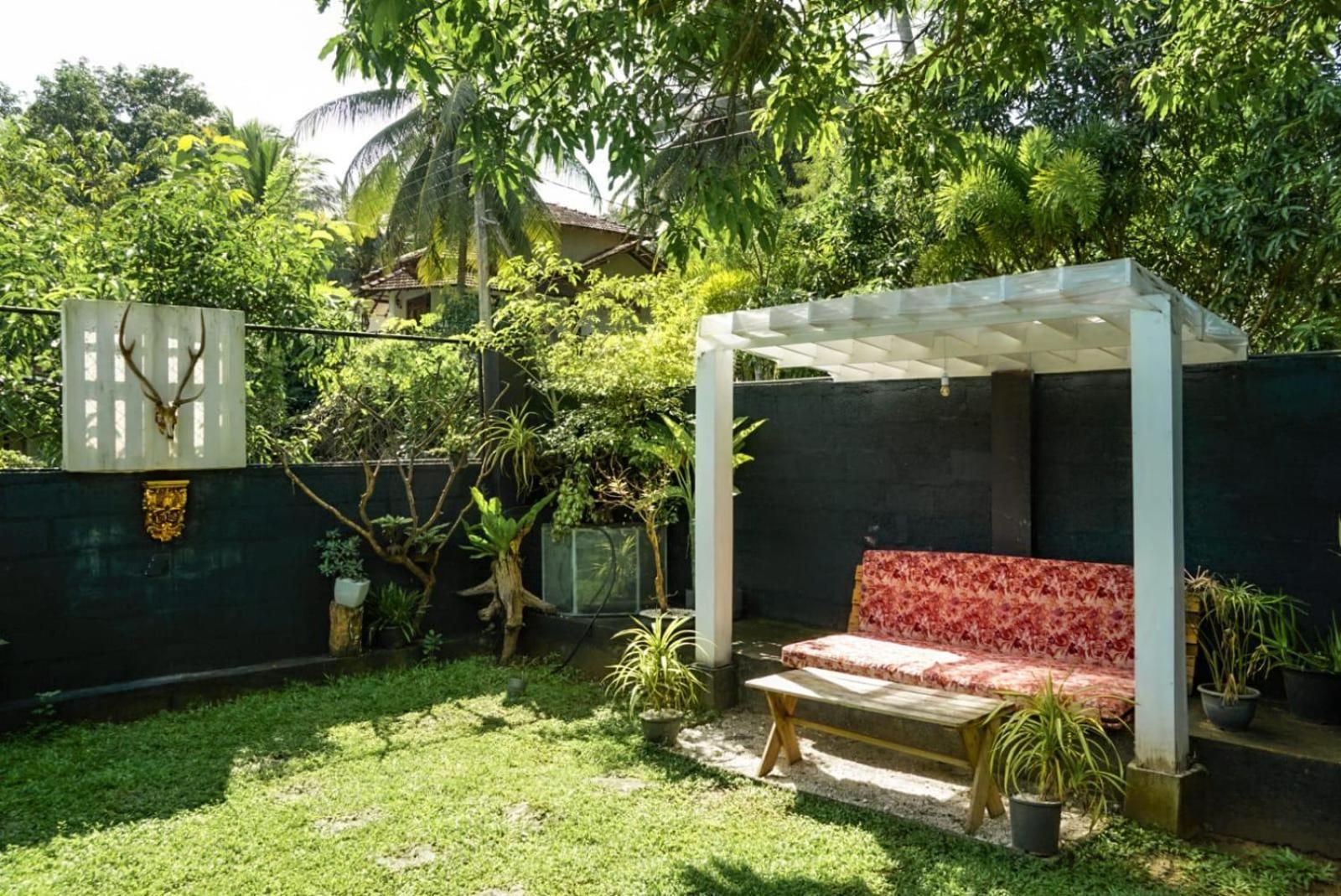 Cozy House Hotel Udawalawe Ngoại thất bức ảnh